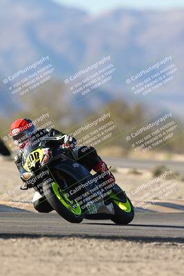 media/Dec-07-2025-CVMA (Sun) [[3e7d2de5dc]]/Race 12- Formula 40 MW and LW/